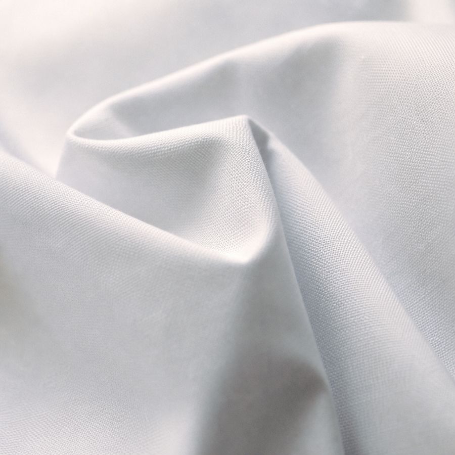 Thomas Mason luxury shirting — shirting cloth macro, cut made to measure by Linea di Biella