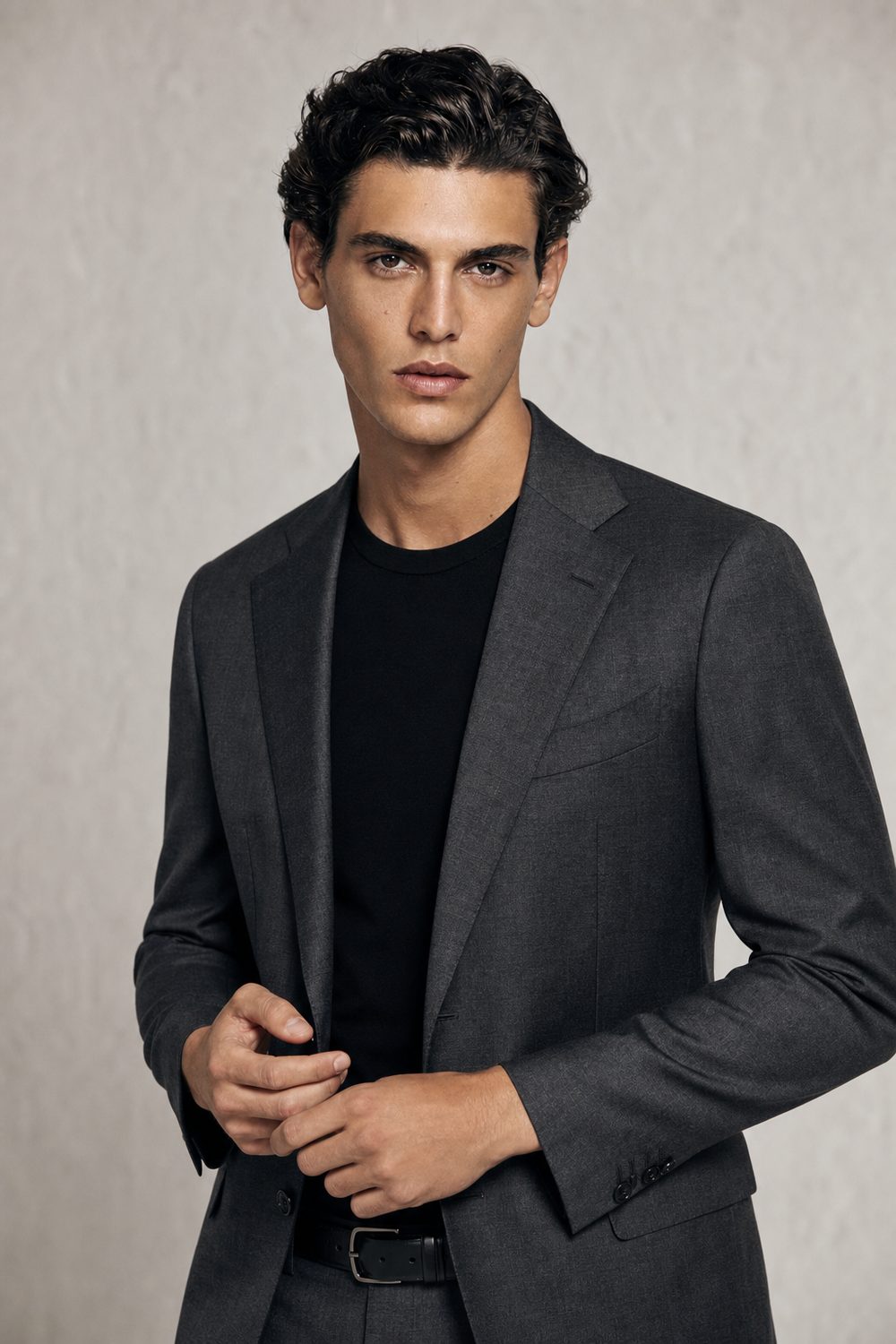 Close fit of a hand-finished Biella-wool jacket, Linea di Biella atelier